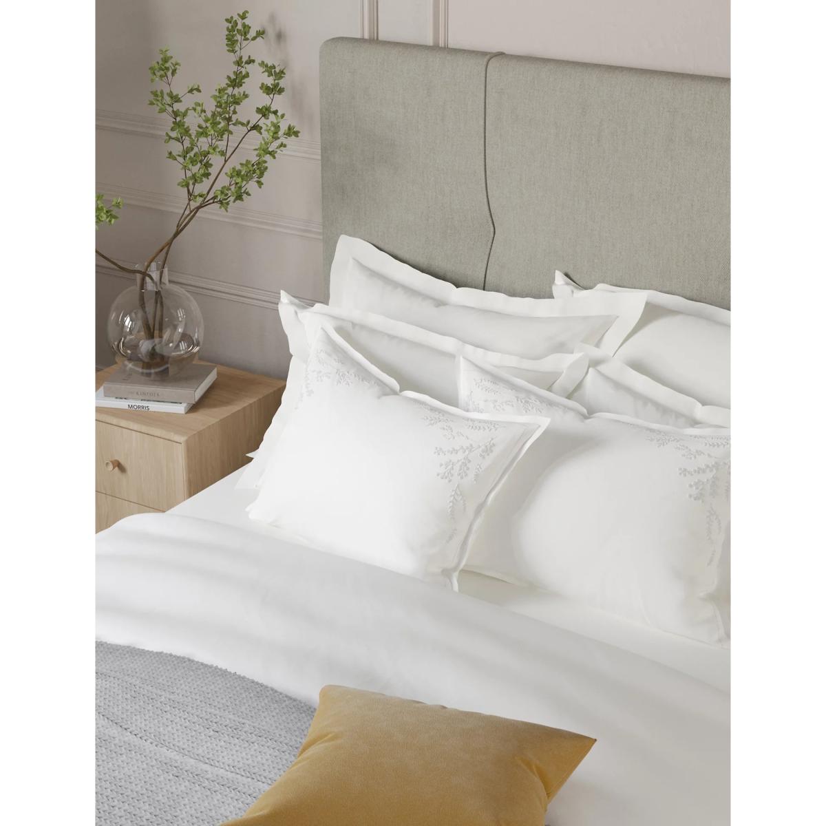 M&S Rose-Ella Sateen Embroidered Bedding Set - SGL - White, White – image 2