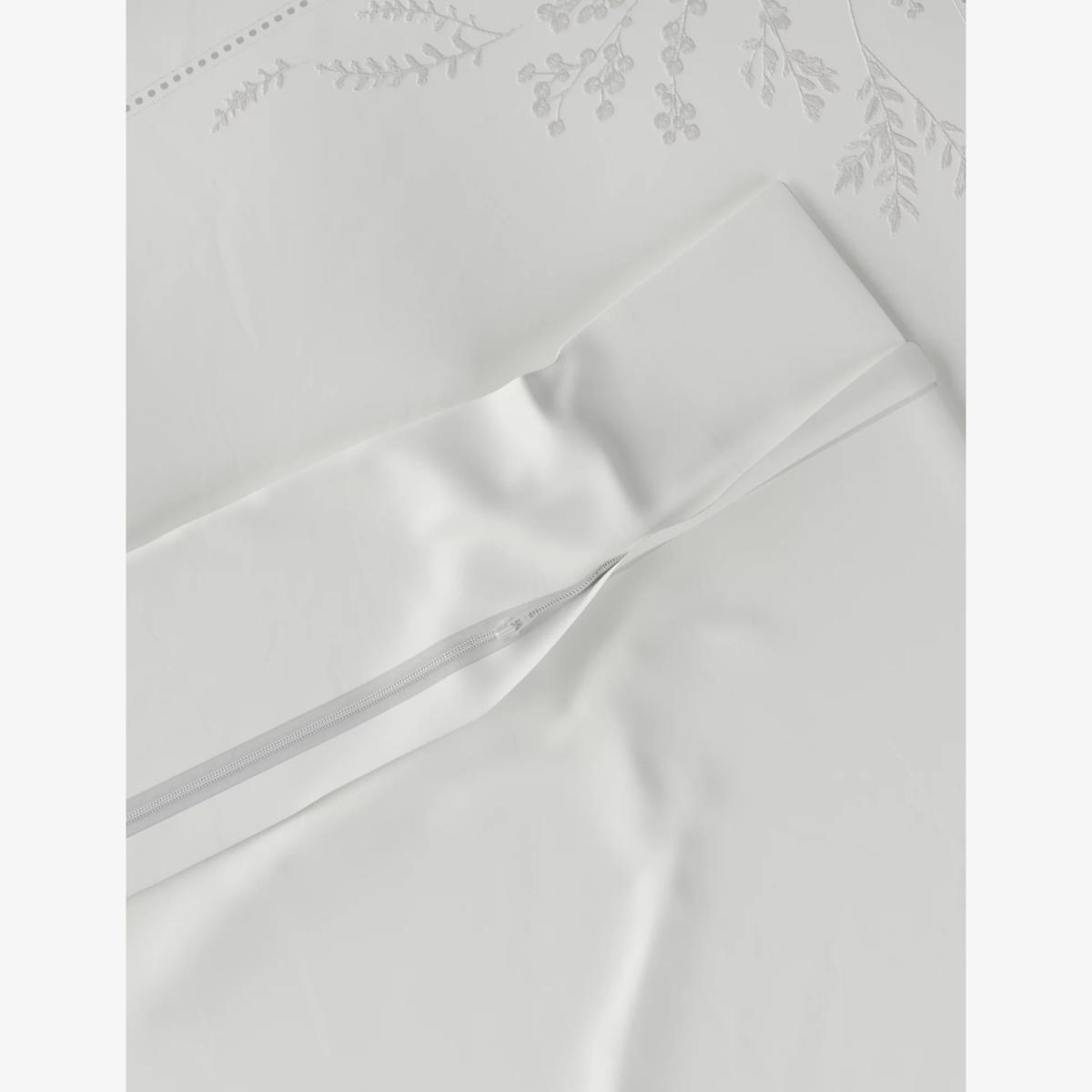 M&S Rose-Ella Sateen Embroidered Bedding Set - SGL - White, White – image 1