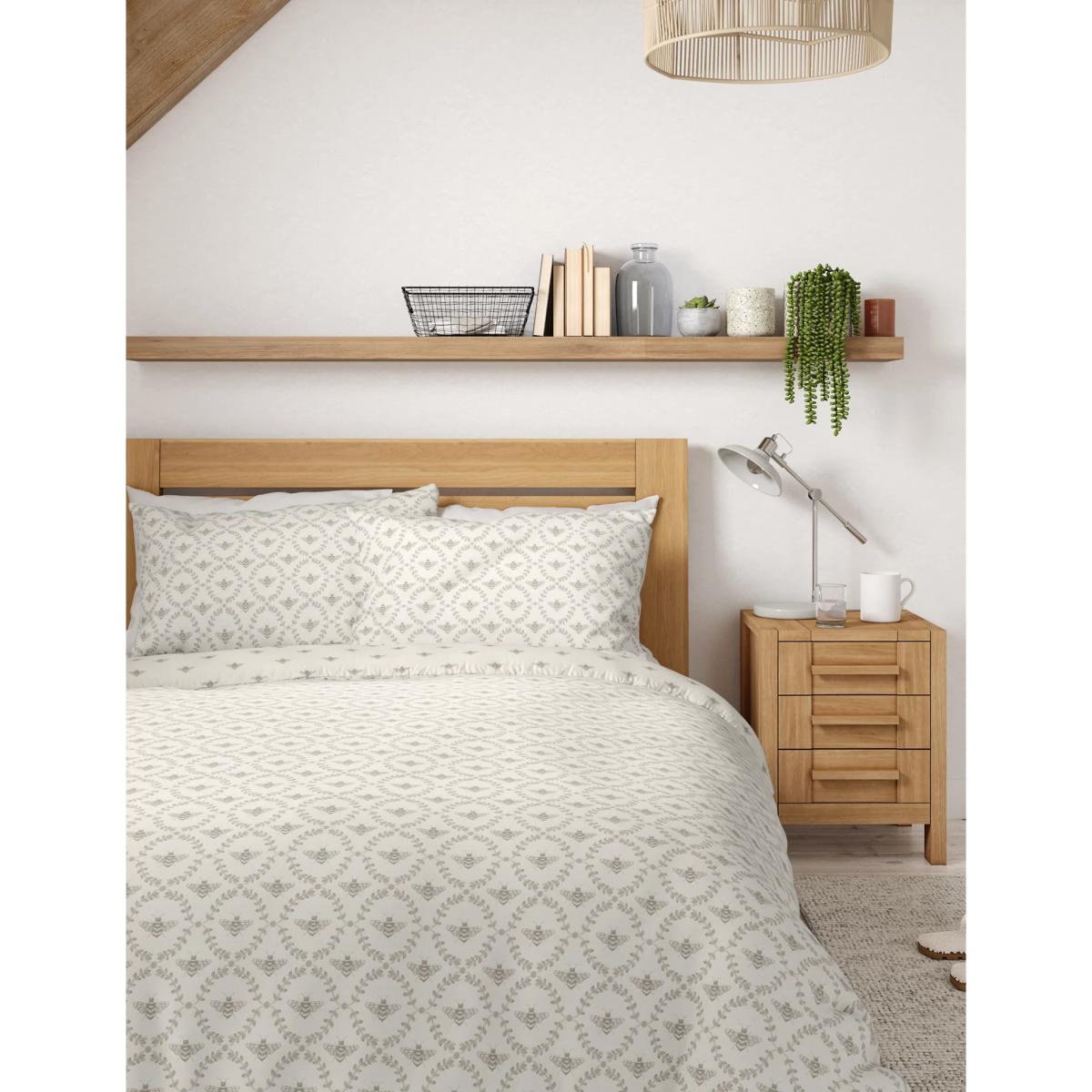 M&S Cotton Mix Bee Bedding Set - SGL - Sage Mix, Sage Mix,Ochre,Grey Mix – image 5