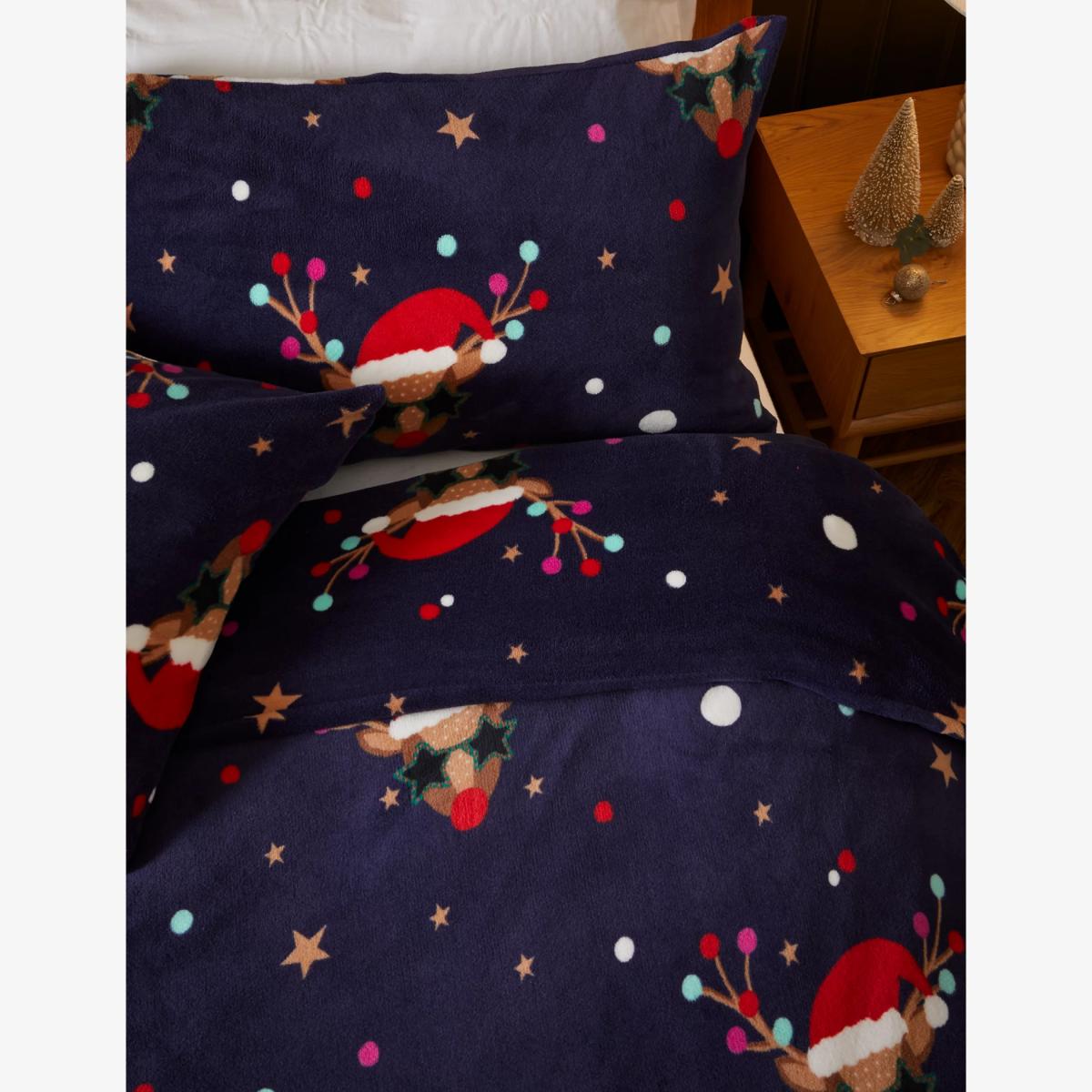 M&S Fleece Reindeer Pom Pom Bedding Set - SGL - Navy Mix, Navy Mix – image 1