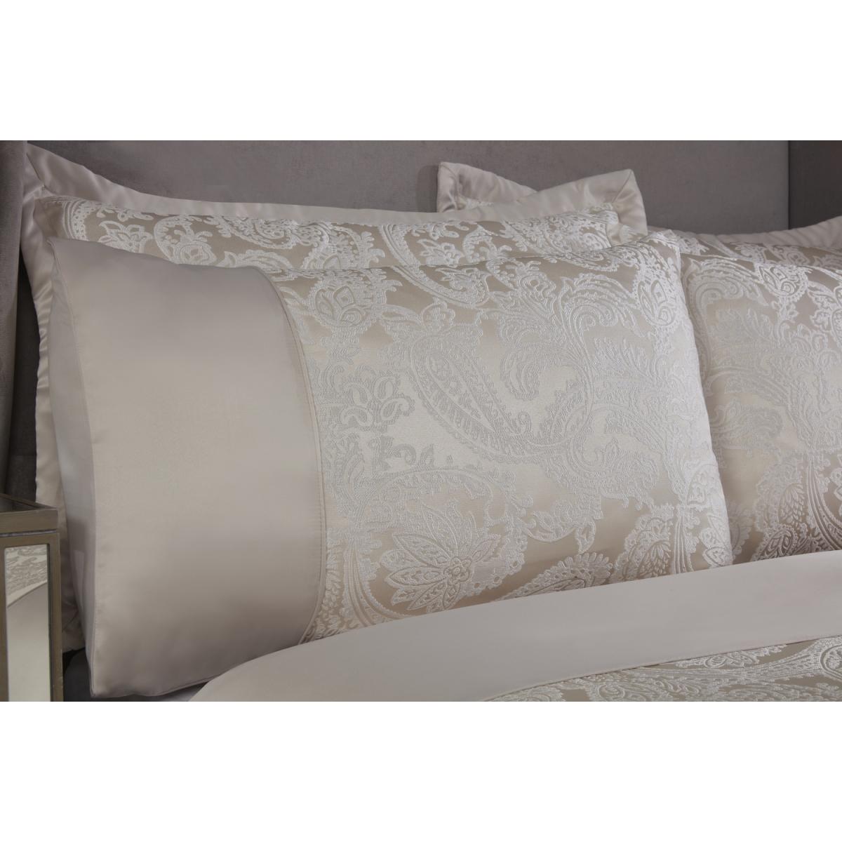 Butterfly Meadow Duvet Set - Blush / Single – image 7
