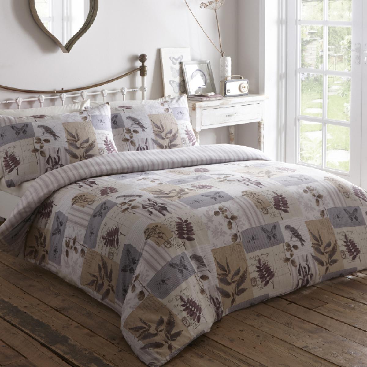 Country Diary Printed Duvet Cover and Pillowcase Set - Lavender / Single – image 1