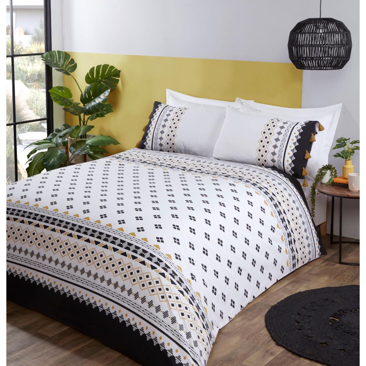 Aiyana Tassel Duvet Cover and Pillowcase Set - Single – image 3