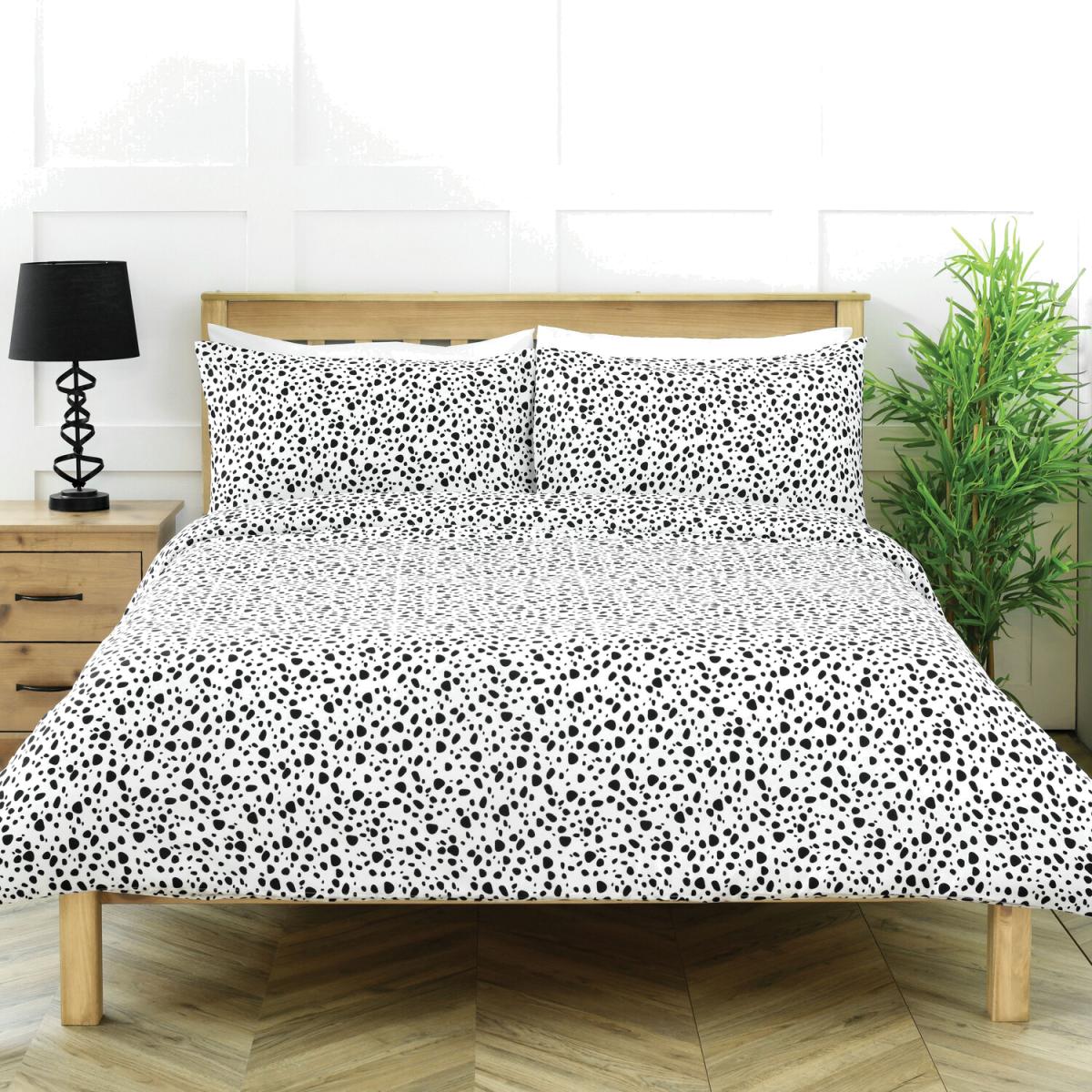 Dottie Duvet Cover and Pillowcase Set - Monochrome / Single – image 1