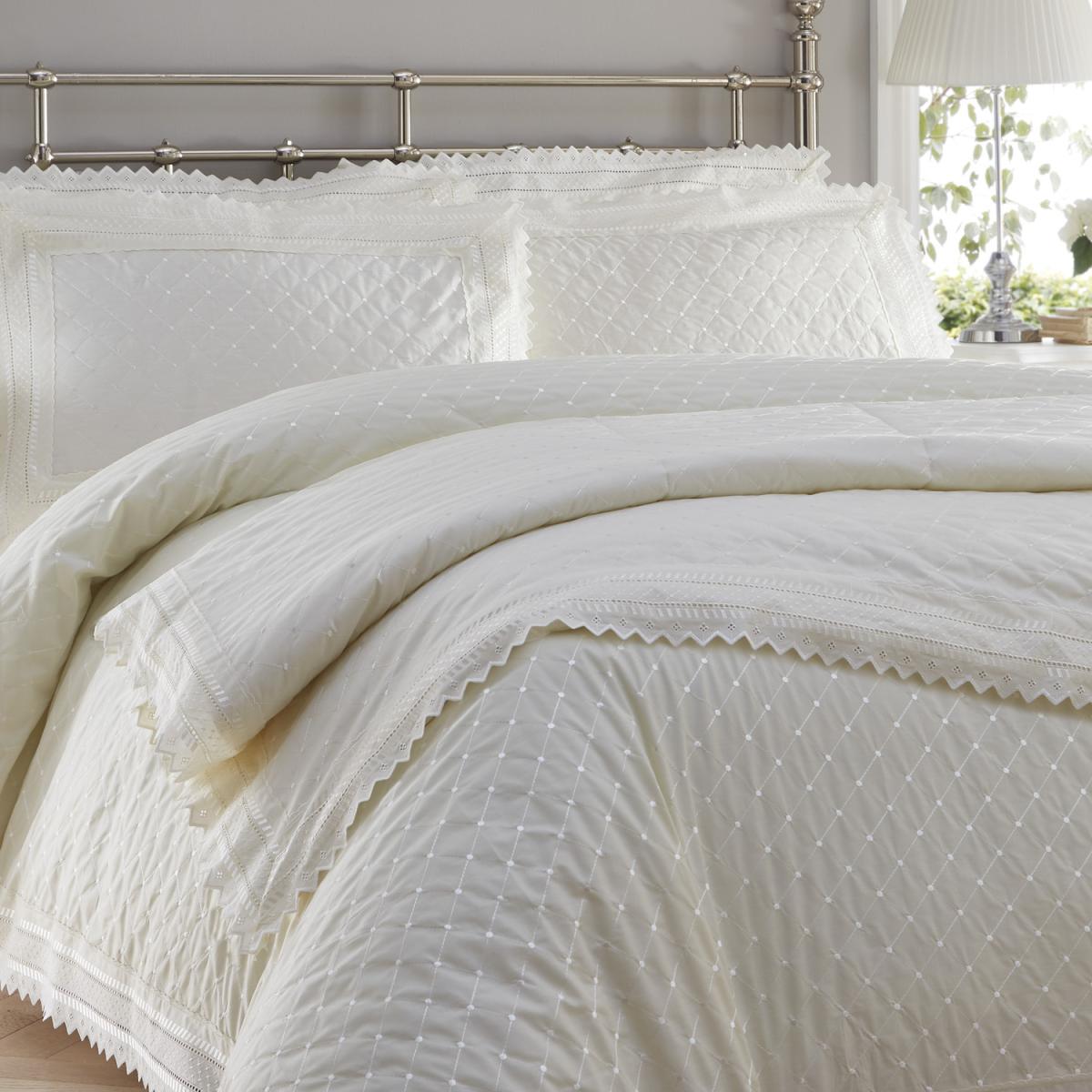 Balmoral Cream Duvet and Pillowcase Set - Cream / Single – image 2