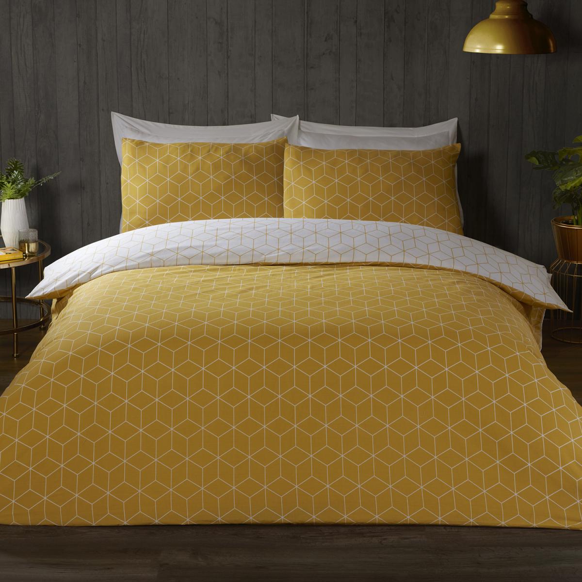 Apollo Geo Duvet Cover and Pillowcase Set - Blush / Single – image 5
