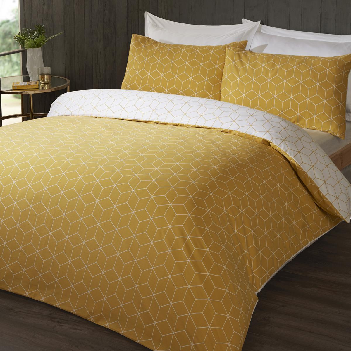 Apollo Geo Duvet Cover and Pillowcase Set - Blush / Single – image 8