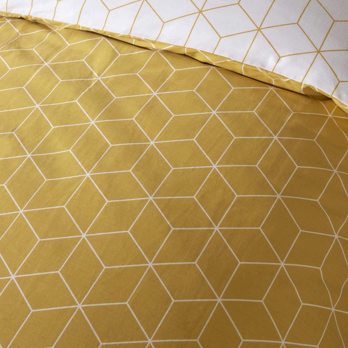 Apollo Geo Duvet Cover and Pillowcase Set - Blush / Single – image 10