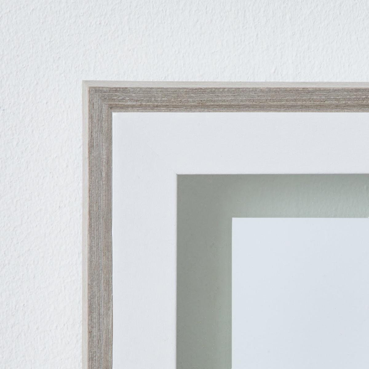 Grey Washed Wood Floating Frame 10" x 8" (25cm x 20cm) Grey – image 2