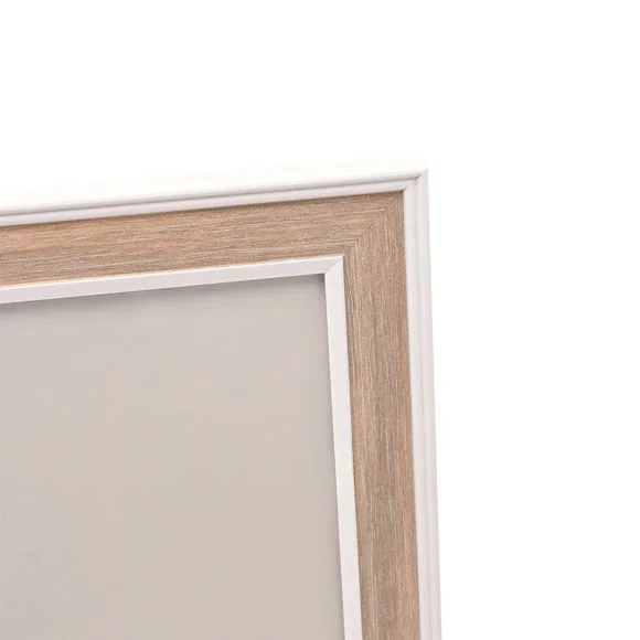 Impressions Wood Effect Photo Frame – image 3