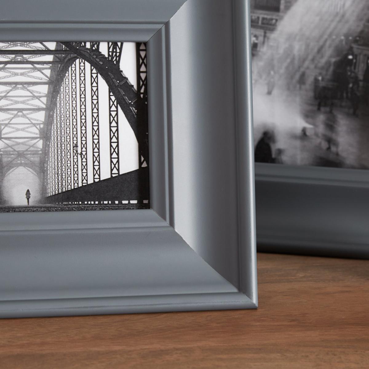 Grey Wooden Painted Photo Frame 7" x 5" (18cm x 13cm) Grey – image 2