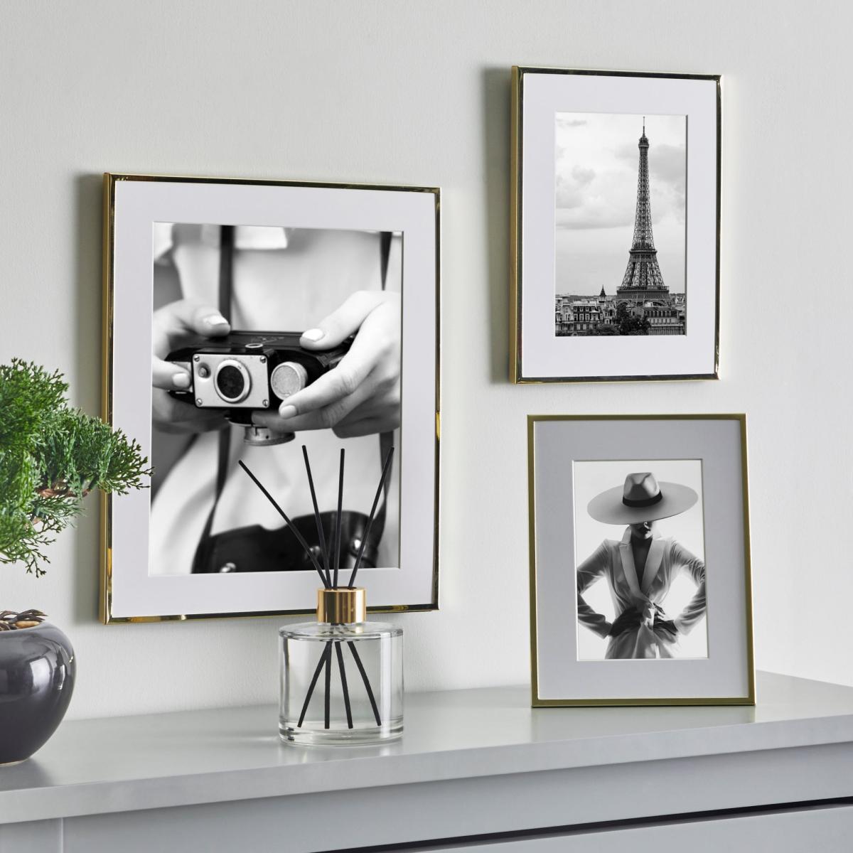 Skinny Gold Edge Frame 6" x 4" (15cm x 10cm) Gold – image 2