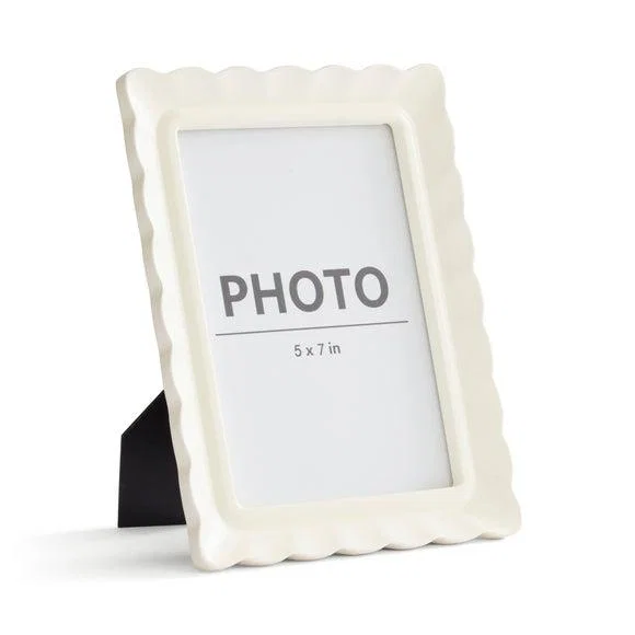 Scalloped Photo Frame – image 2