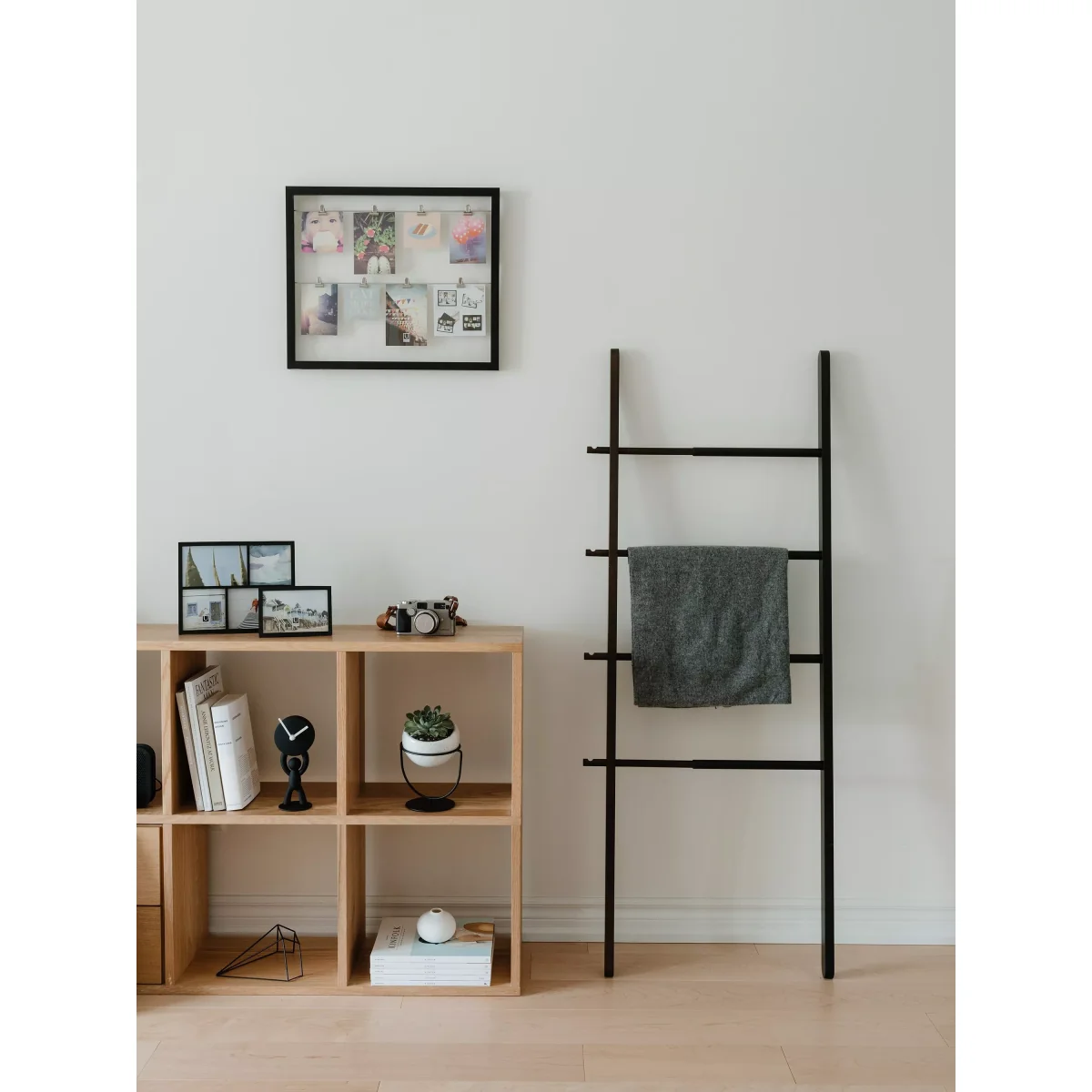 Umbra Clipline Multi Clip-On Display Photo Frame, Black – image 7