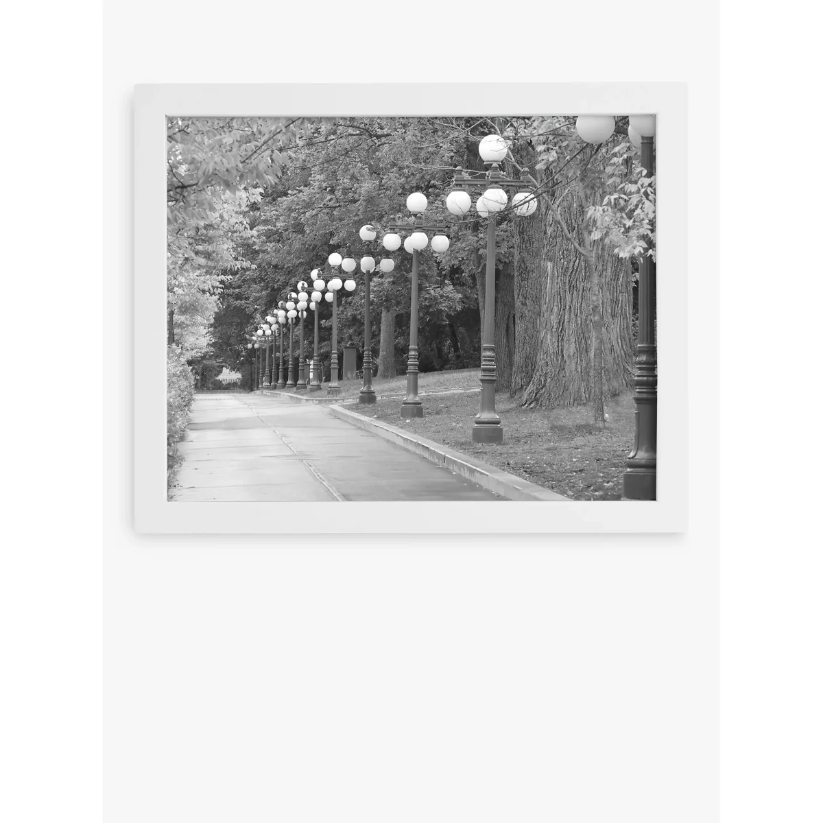 Gallery Perfect Multi-aperture Floating Photo Frame Set, 11 Photo – image 4