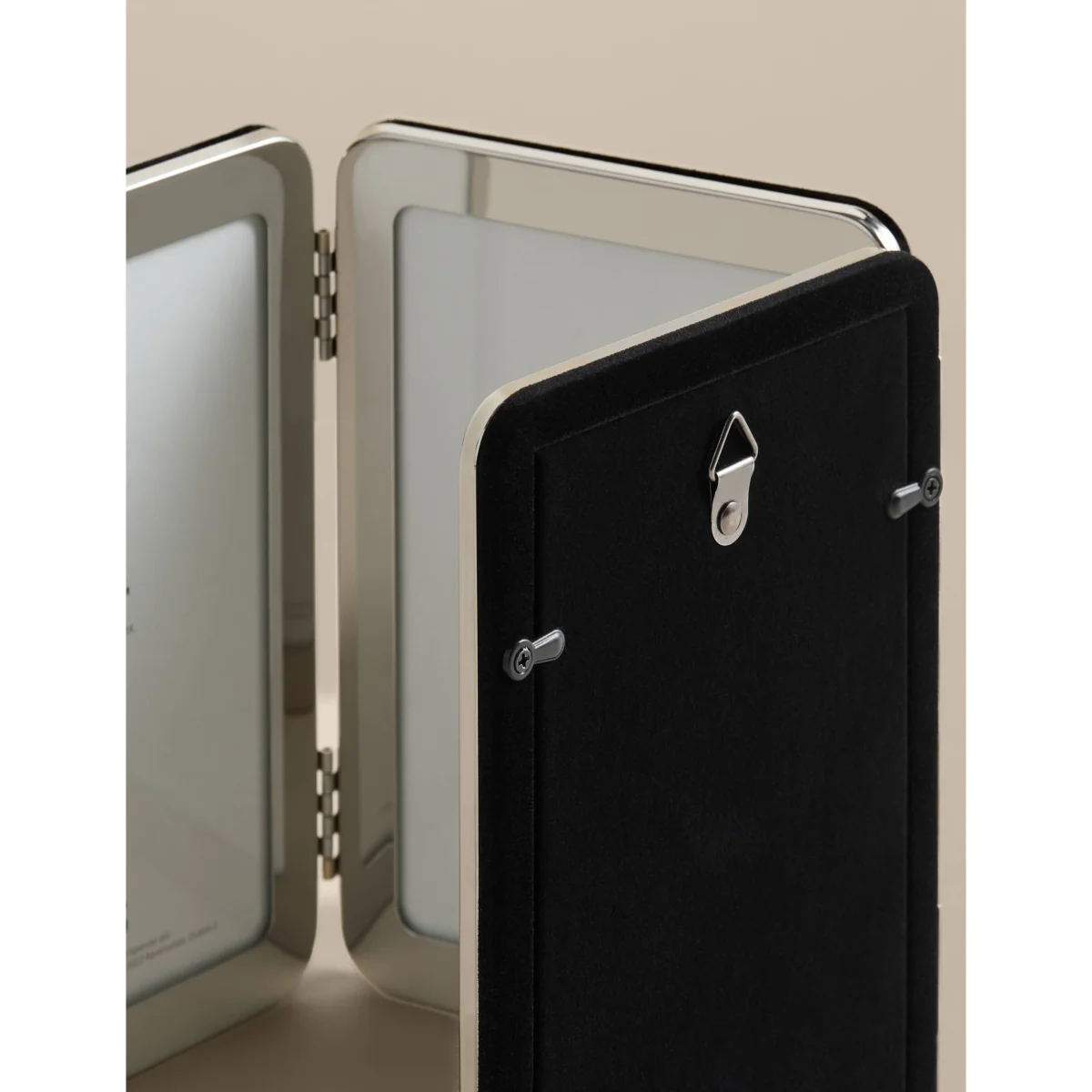 M&S Thick Rounded Triple Photo Frame 4x6 inch Silver – image 4