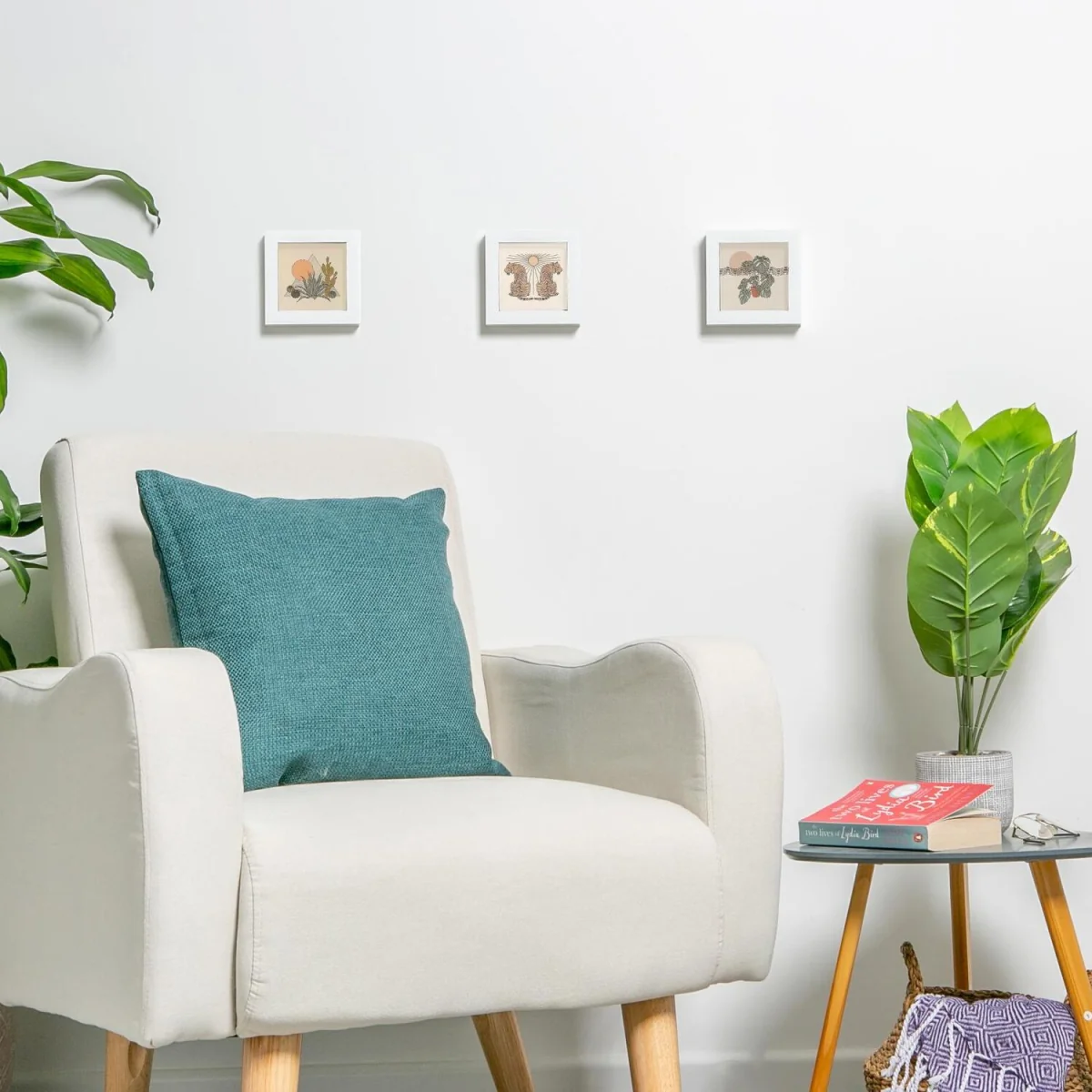 4" x 4" White 3D Box Photo Frames - 2" x 2" Mount - White - Pack of 5 - White/White – image 1