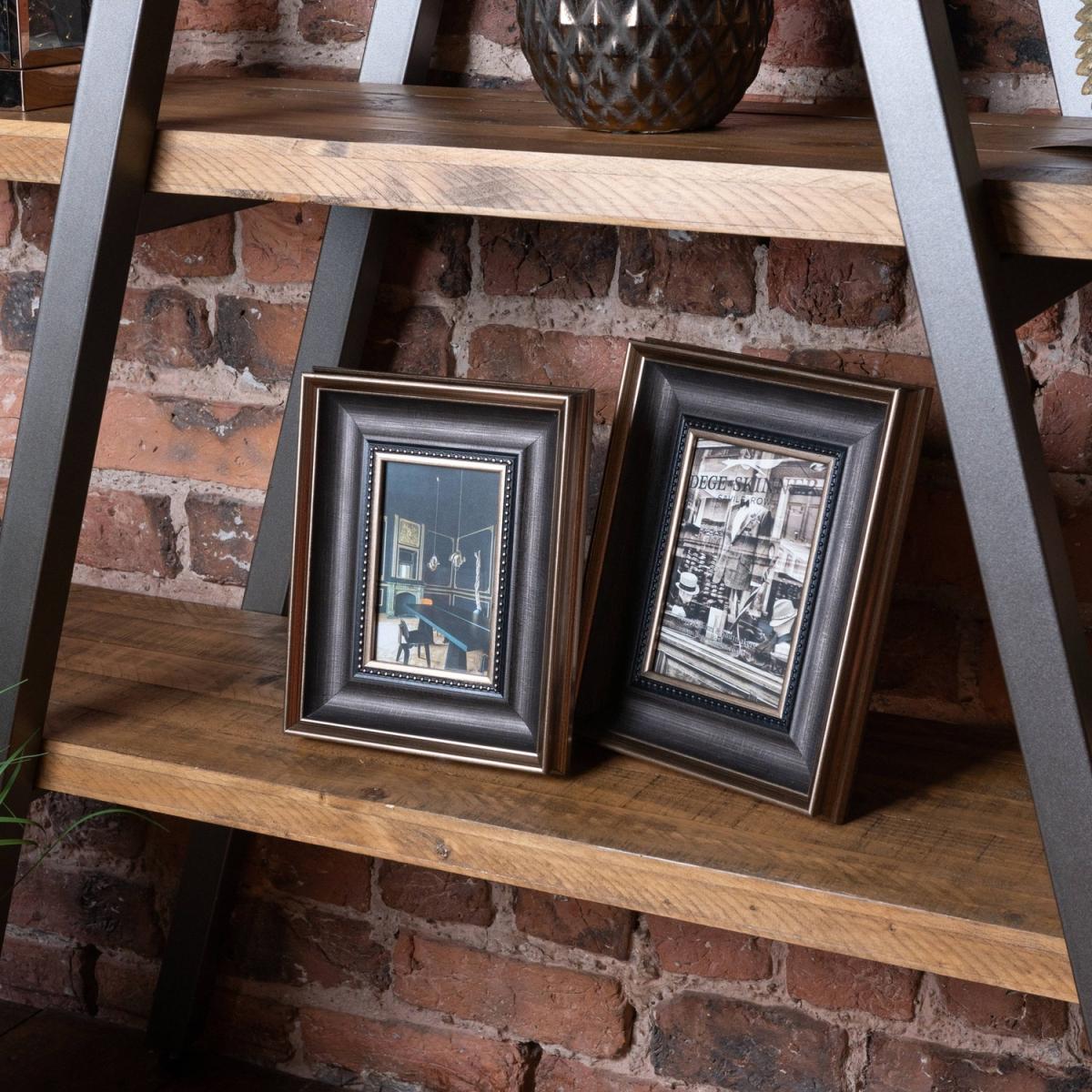 Eyecatching Photo Frame - Black – image 3