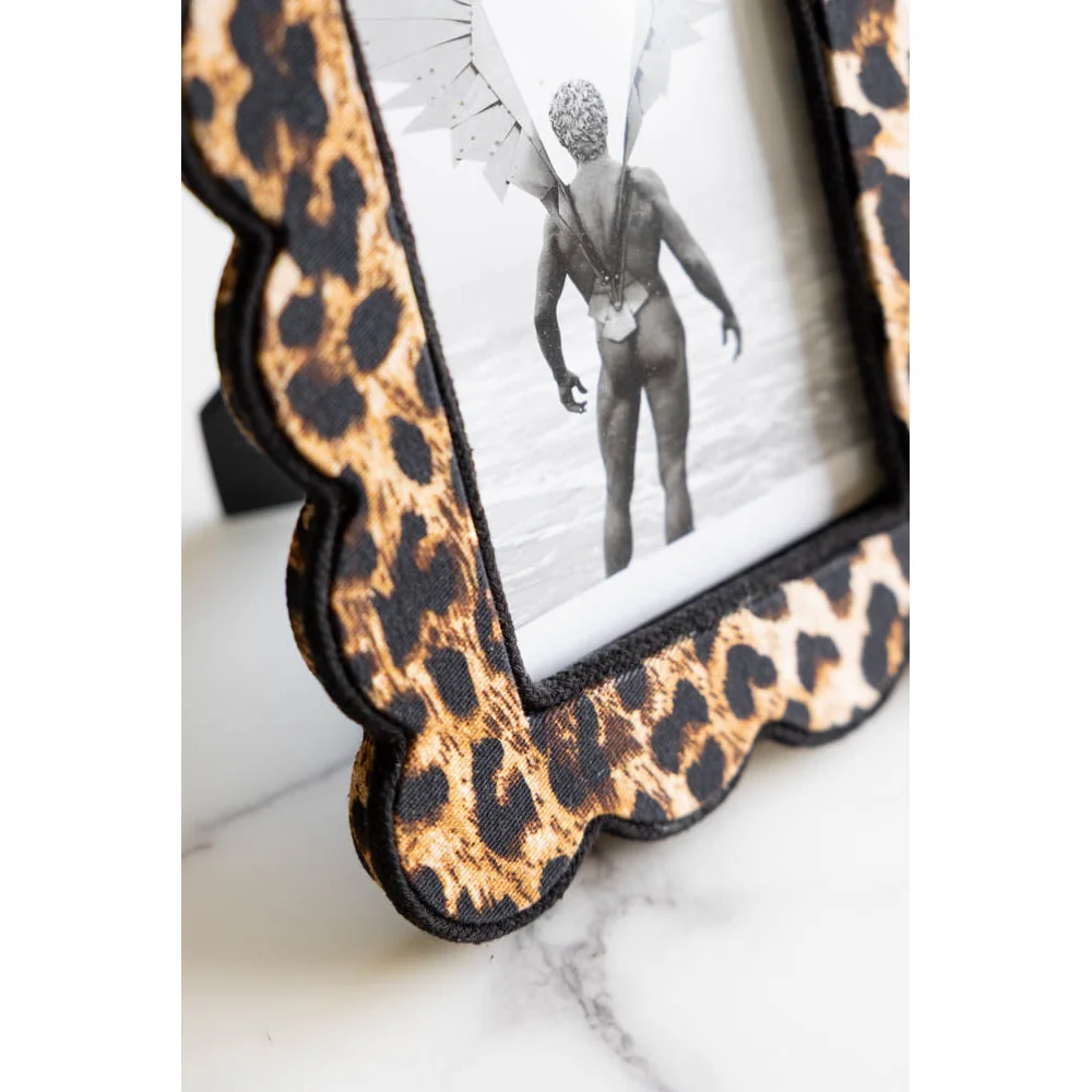 Scalloped Leopard Print Photo Frame – image 3