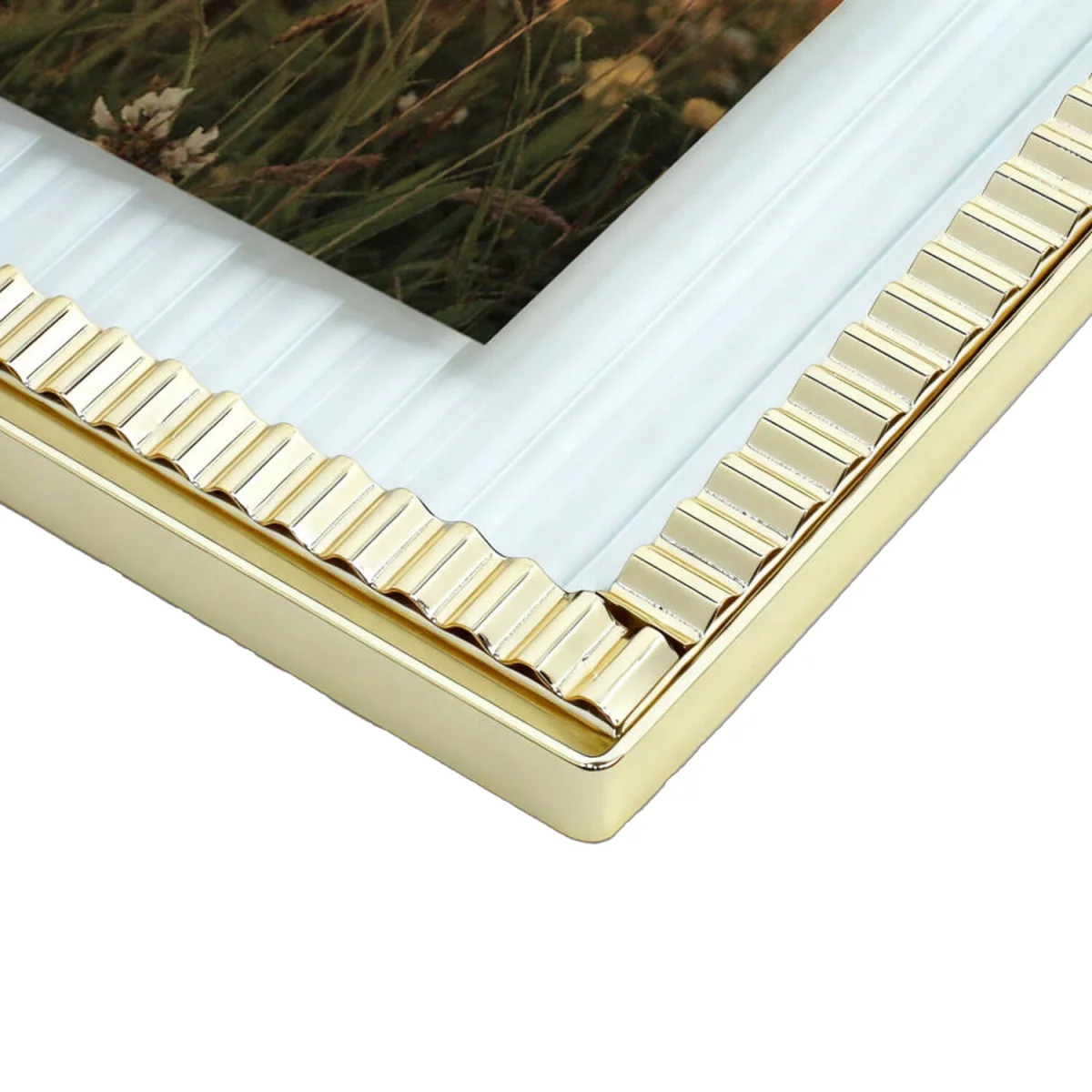 Gold Fluted Arch Easel Frame – image 4