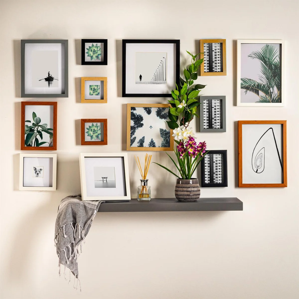 3D Box Photo Frames - 8 x 8" with 4 x 4" Mount - White/White - Pack of 5 - White – image 1