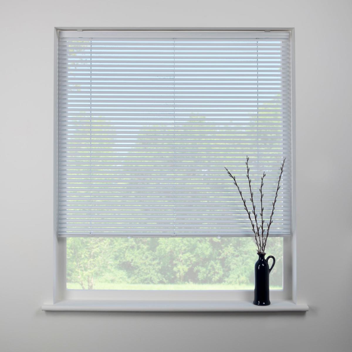 Swish Polar White Cordless Aluminium Venetian Blind 25mm Slats White – image 2