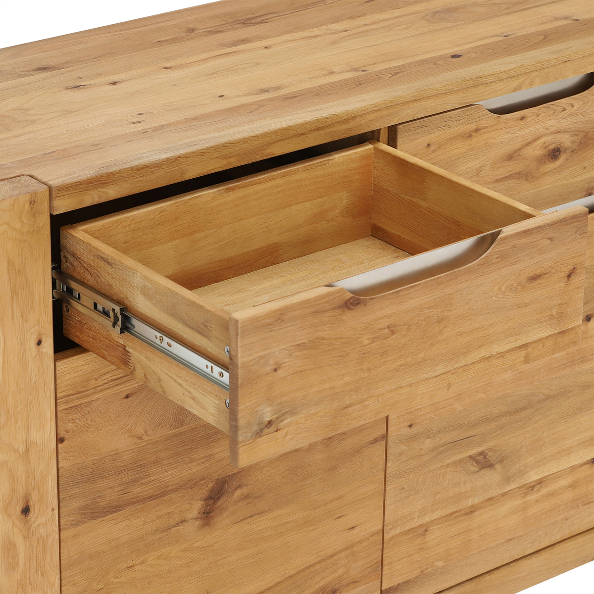 Lidgate 3 Door Sideboard, Oak – image 7