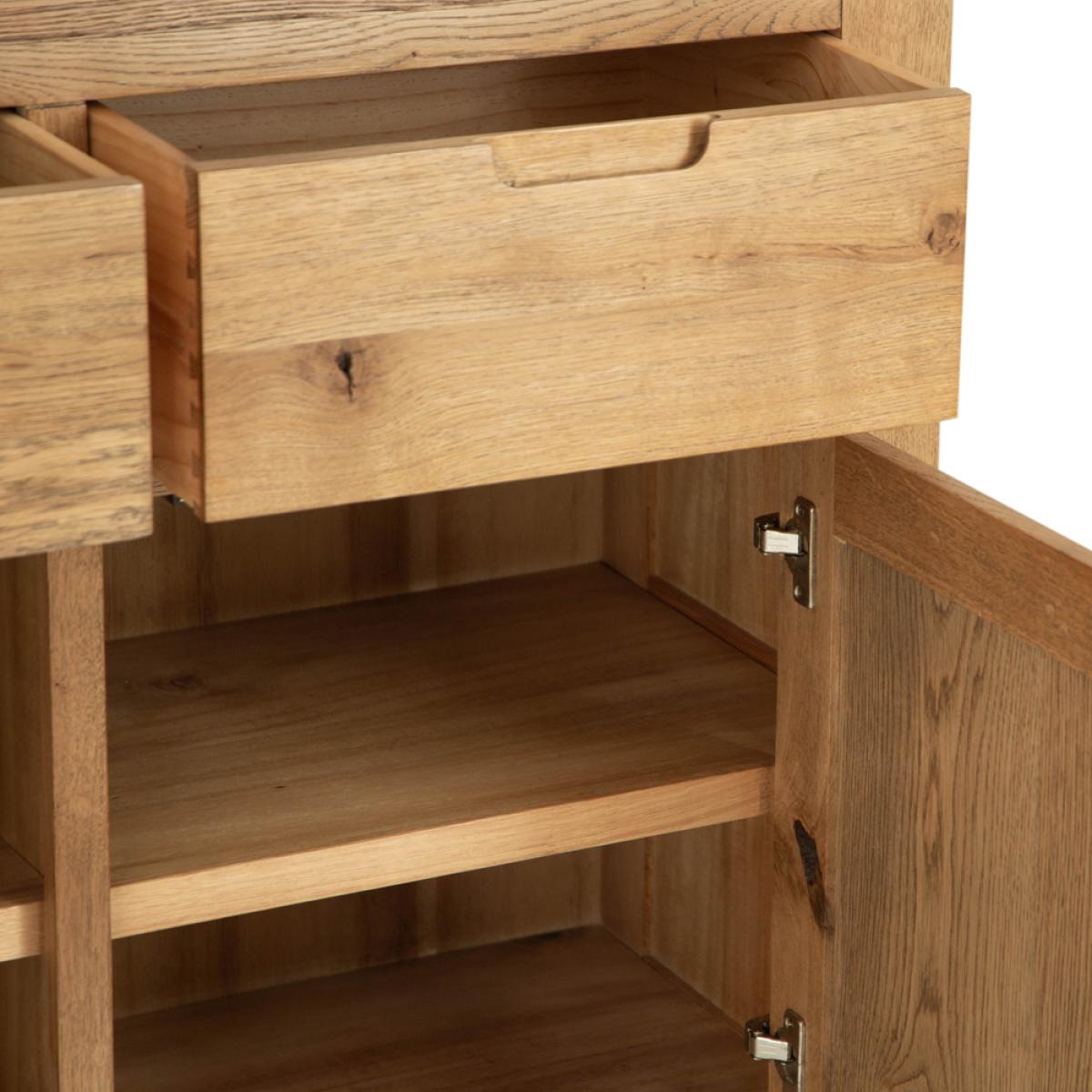 Oslo Chunky Oak Small 2 Door Sideboard – image 9