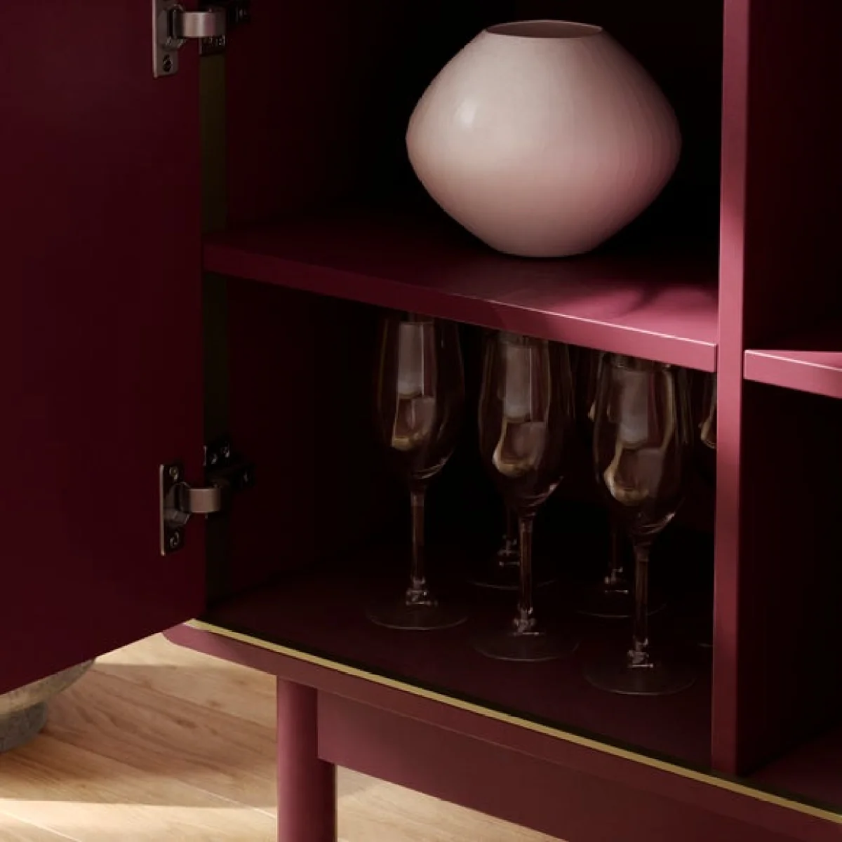 Daphne Extra Wide Sideboard – image 4