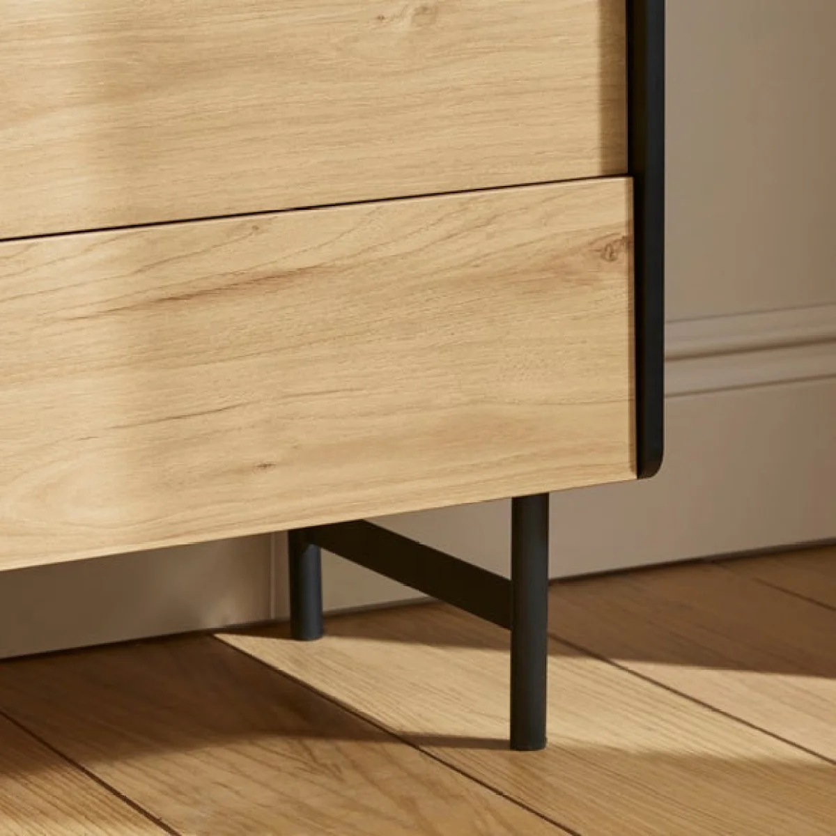 Chilton Extra Wide Sideboard – image 4