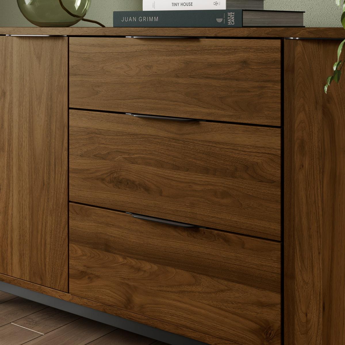 Reynolds Large Sideboard Walnut – image 5