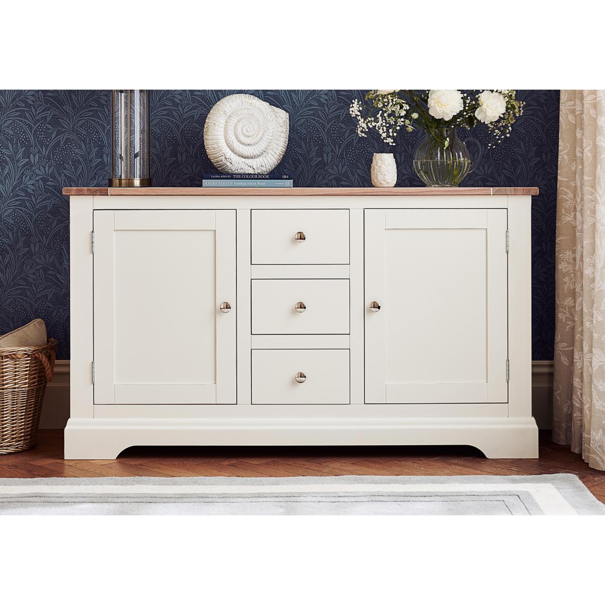 Laura Ashley - Dorset 2 Door 3 Drawer Sideboard – image 2