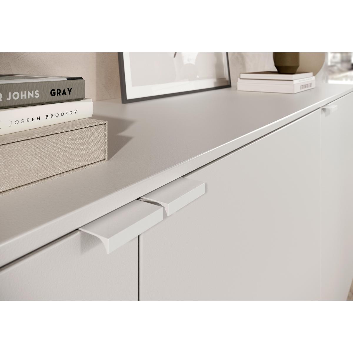 Clio 3 Door Sideboard – image 4
