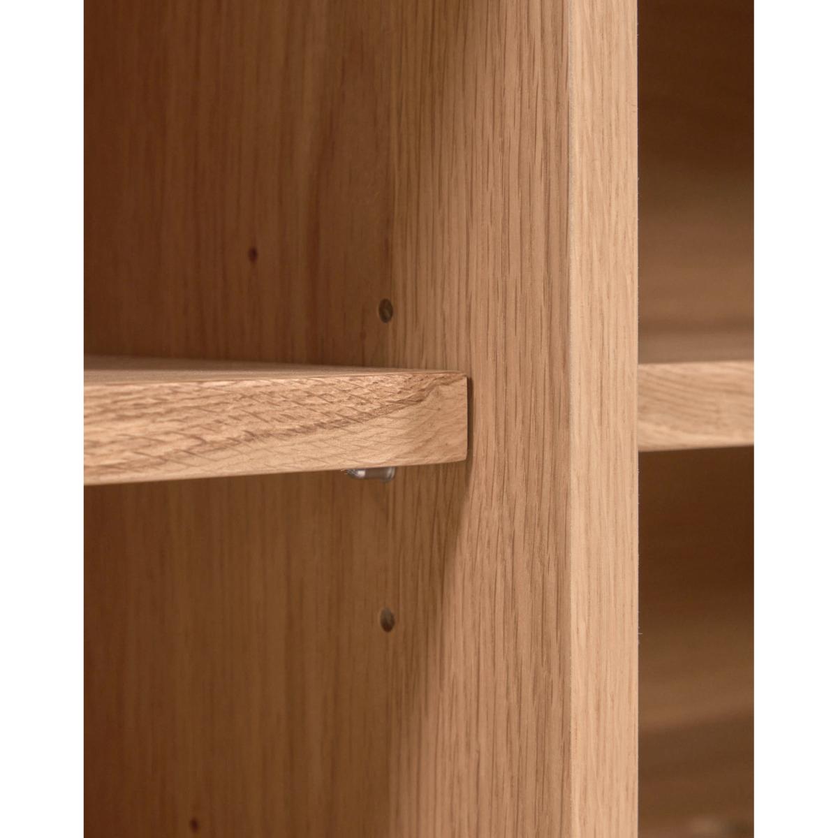 Rasha 3 door sideboard in oak veneer with natural finish, 150 x 71 cm – image 3