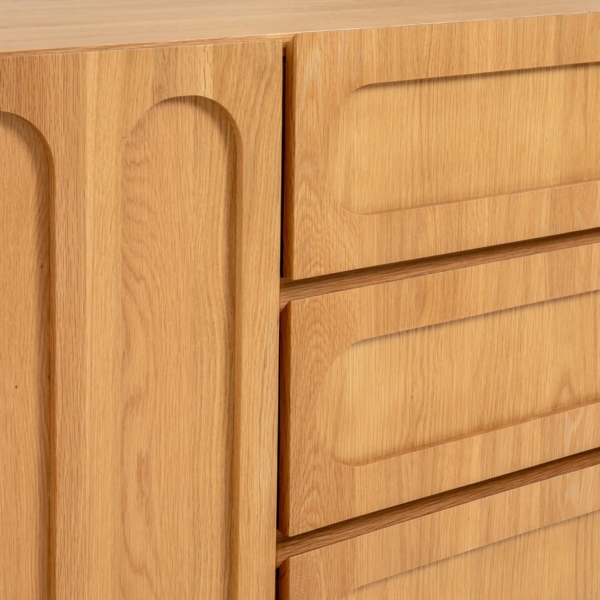 Cannelo Oak Veneered Sideboard – image 6