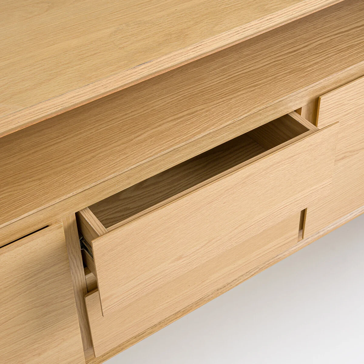 Elina Sideboard with 2 Doors and 2 Drawers in Oak Veneer – image 3