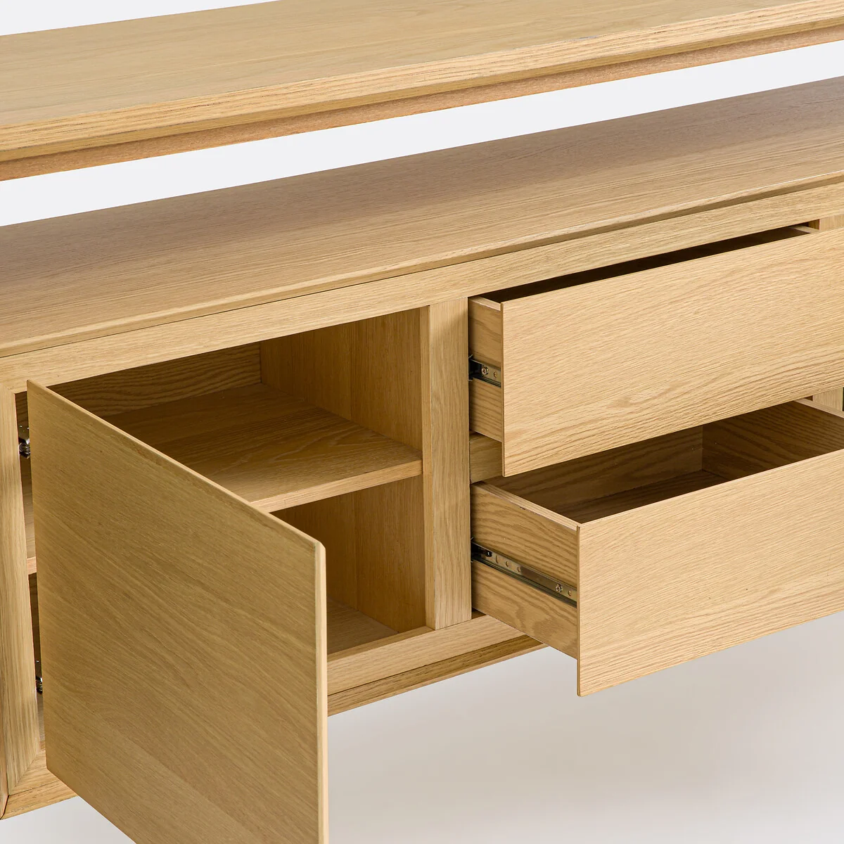 Elina Sideboard with 2 Doors and 2 Drawers in Oak Veneer – image 6