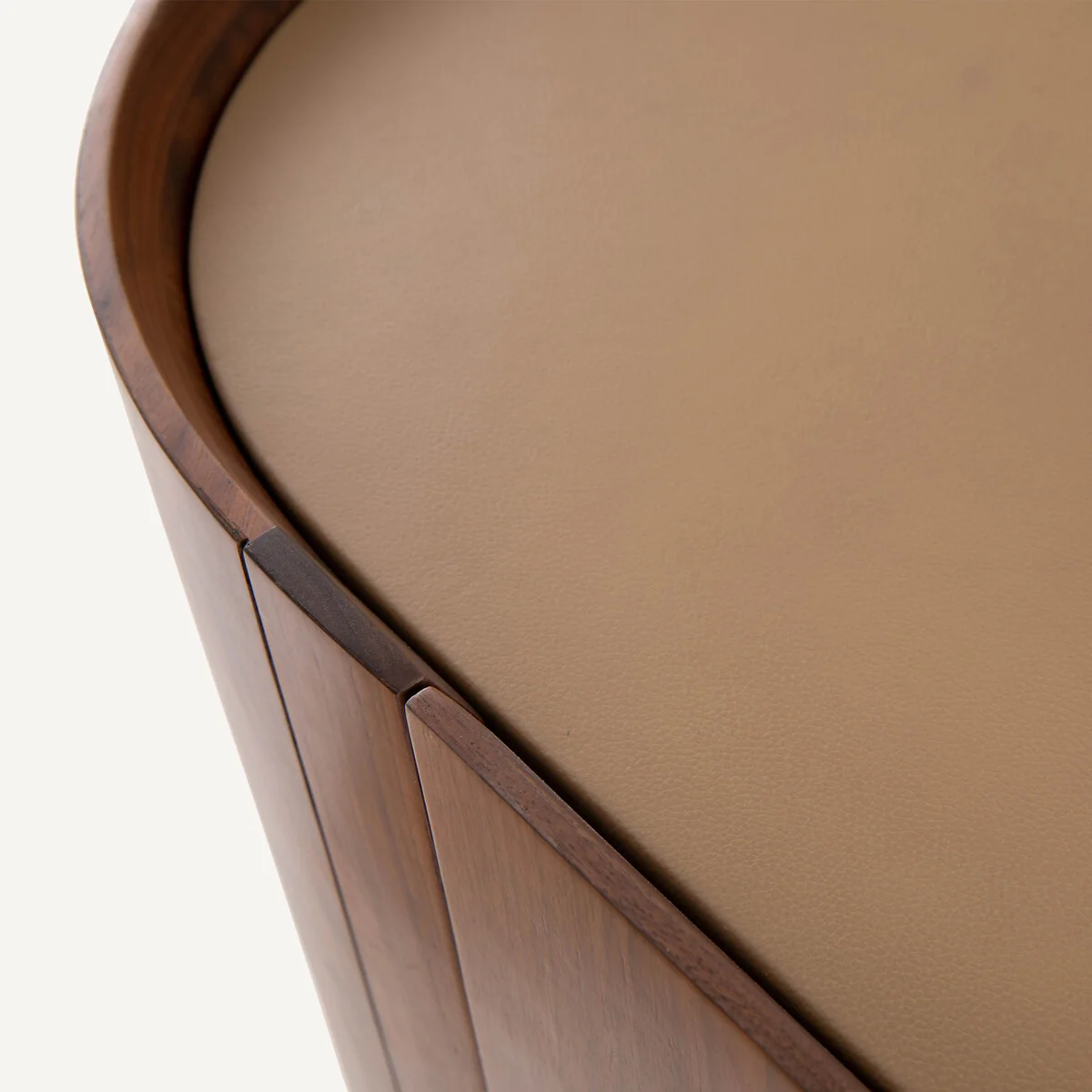 Aslen Sideboard in Walnut, Veneer and Leather – image 5