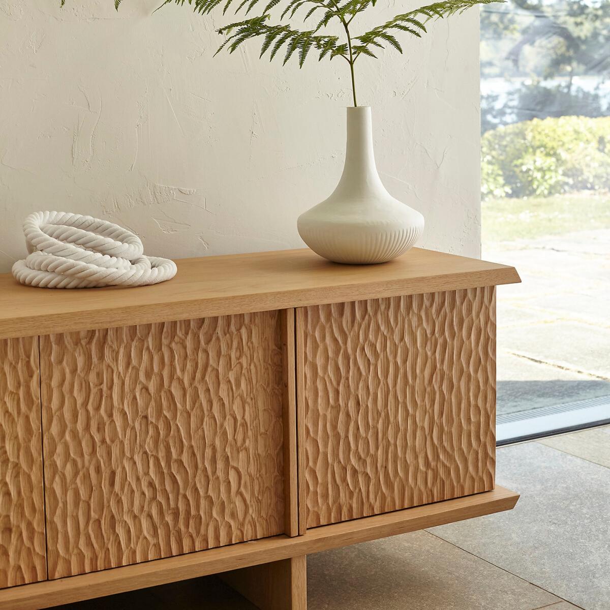 Gouge Oak 4-Door Sideboard – image 7