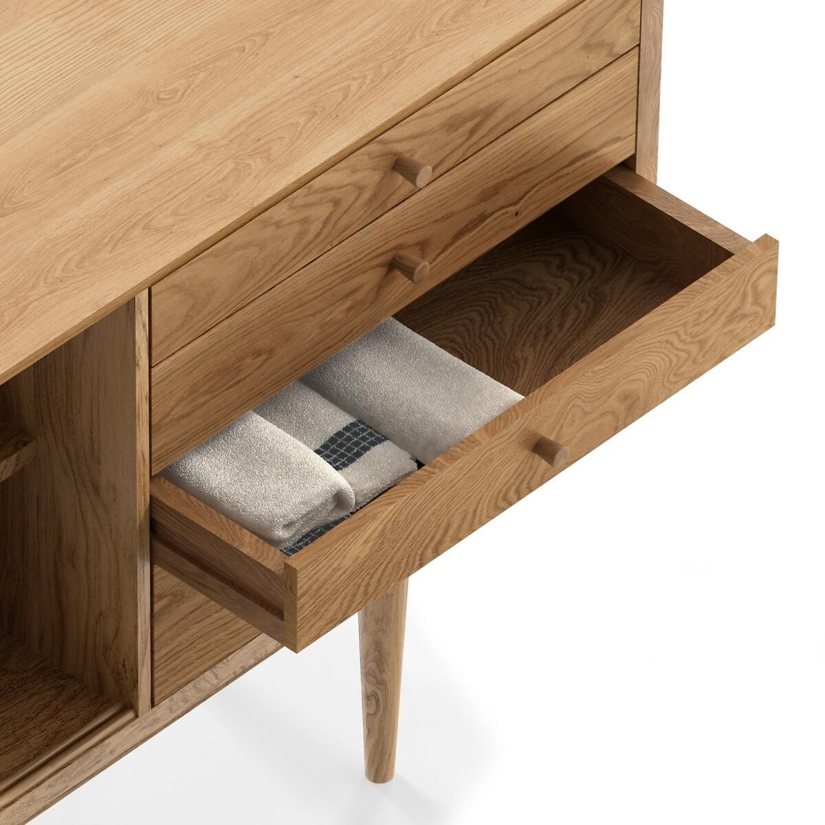 Quilda Vintage Style 2-Door 4-Drawer Oak Sideboard – image 2