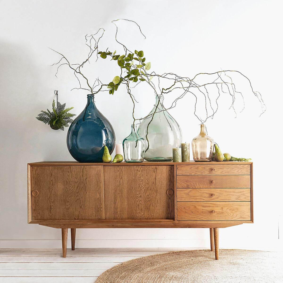 Quilda Vintage Style 2-Door 4-Drawer Oak Sideboard – image 6