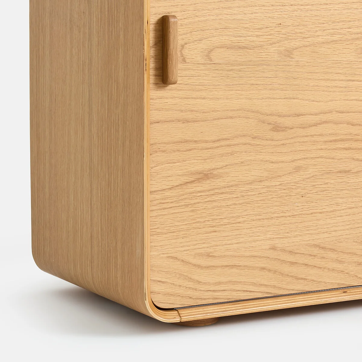Redag 2-Door Oak Veneer Sideboard – image 6