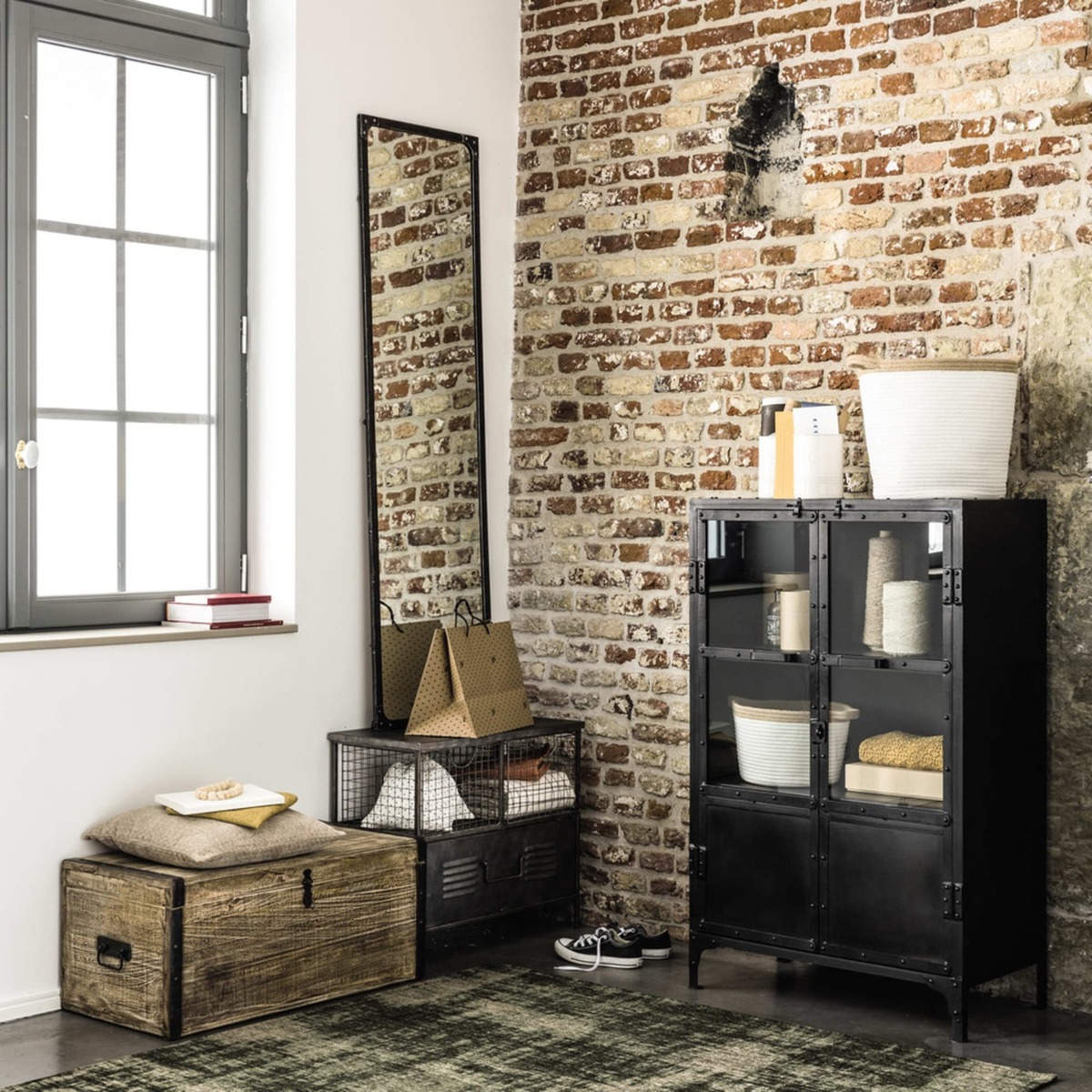 Metal industrial glazed cabinet in black W 75cm Edison – image 5