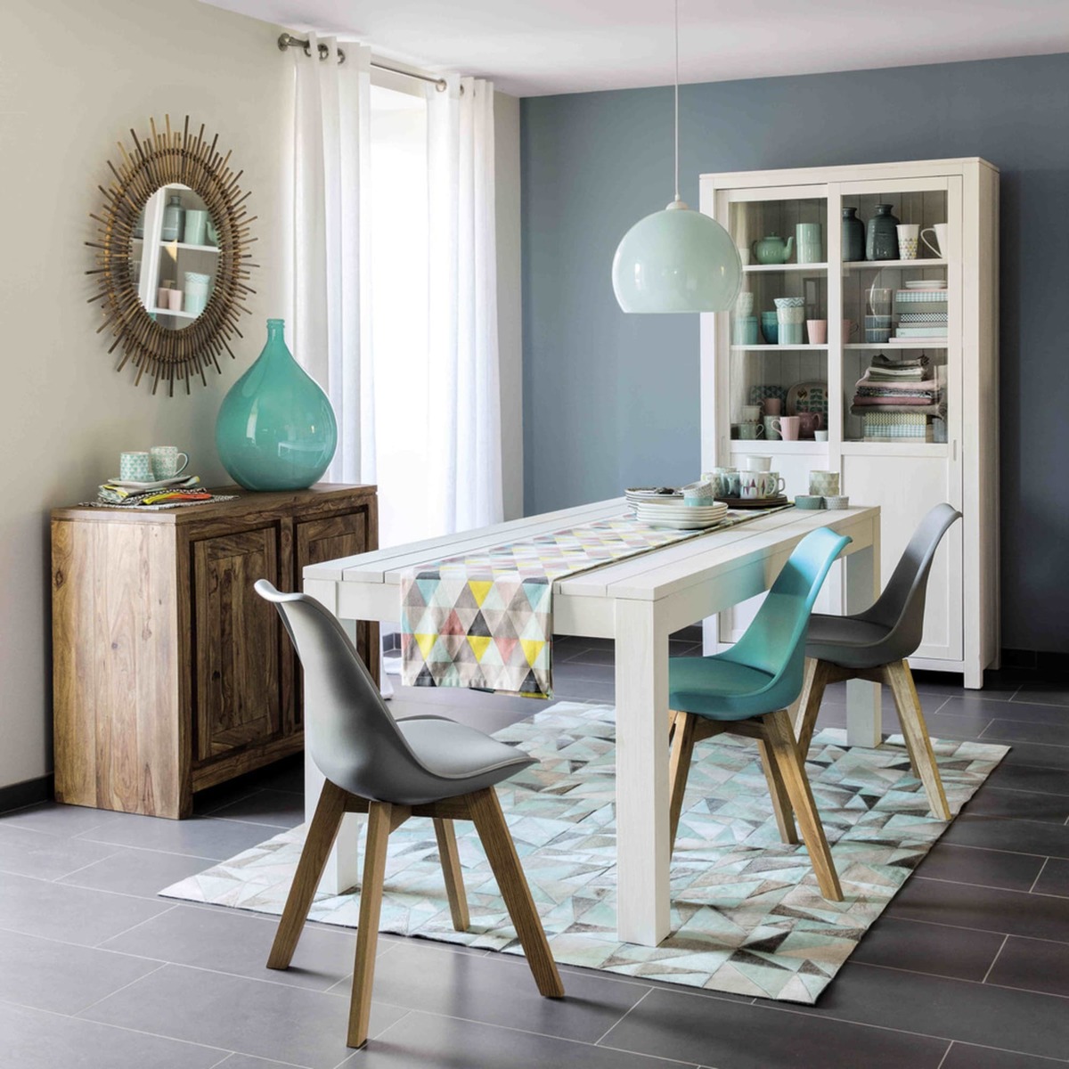 STOCKHOLM - Solid Sheesham Wood 2-Door Sideboard – image 2