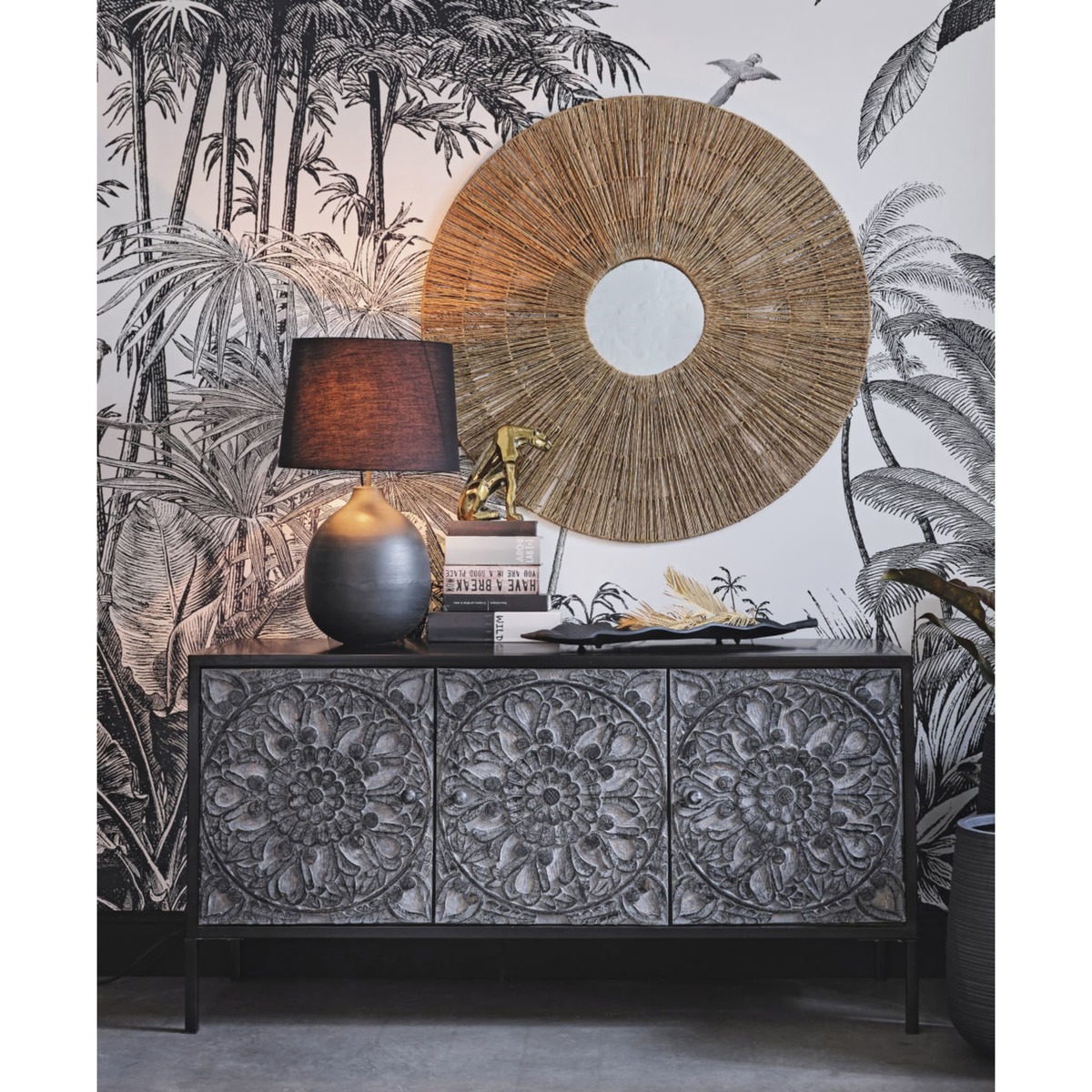 Carved Mango Wood and Black Metal 3-Door Sideboard Topaze – image 4