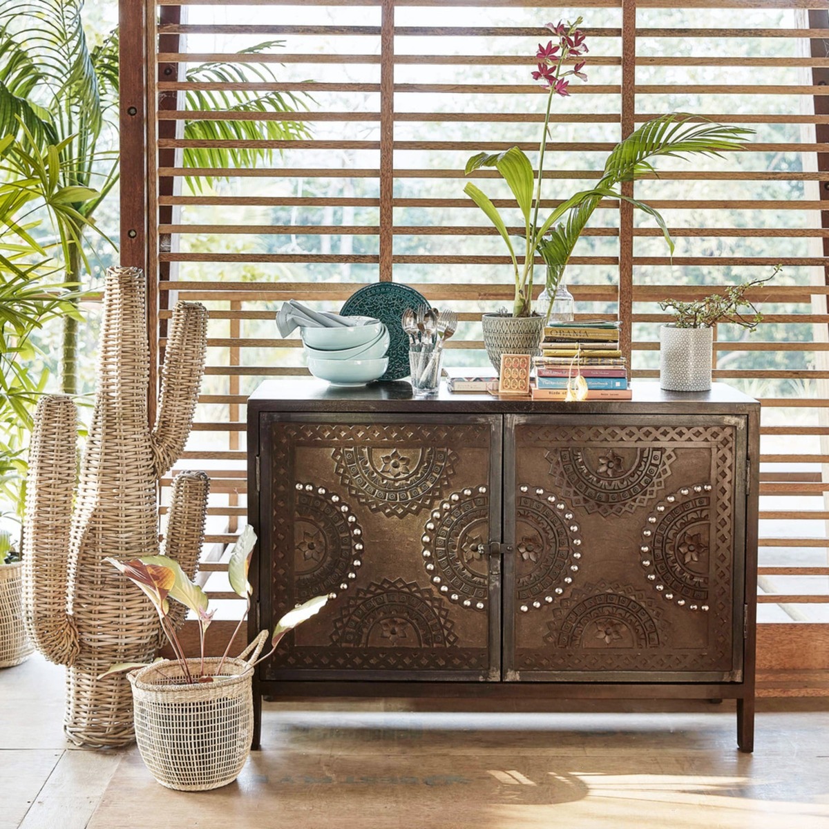 MOZAMBIQUE - Mango wood carved sideboard in brown W 115cm – image 3