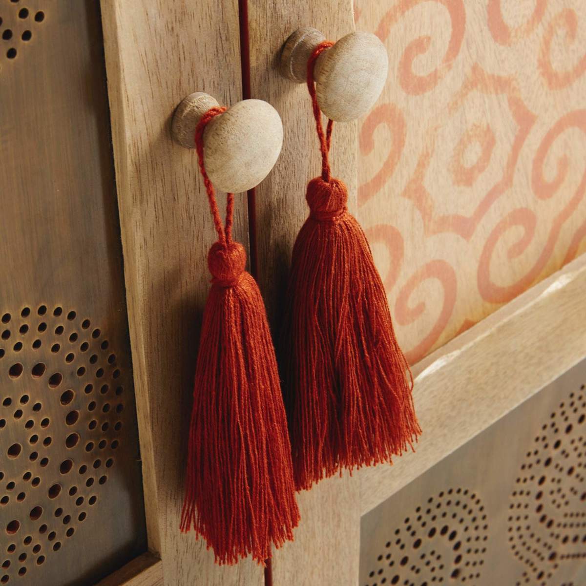 Patterned Solid Mango Wood 2-Door Cabinet Tunga – image 7
