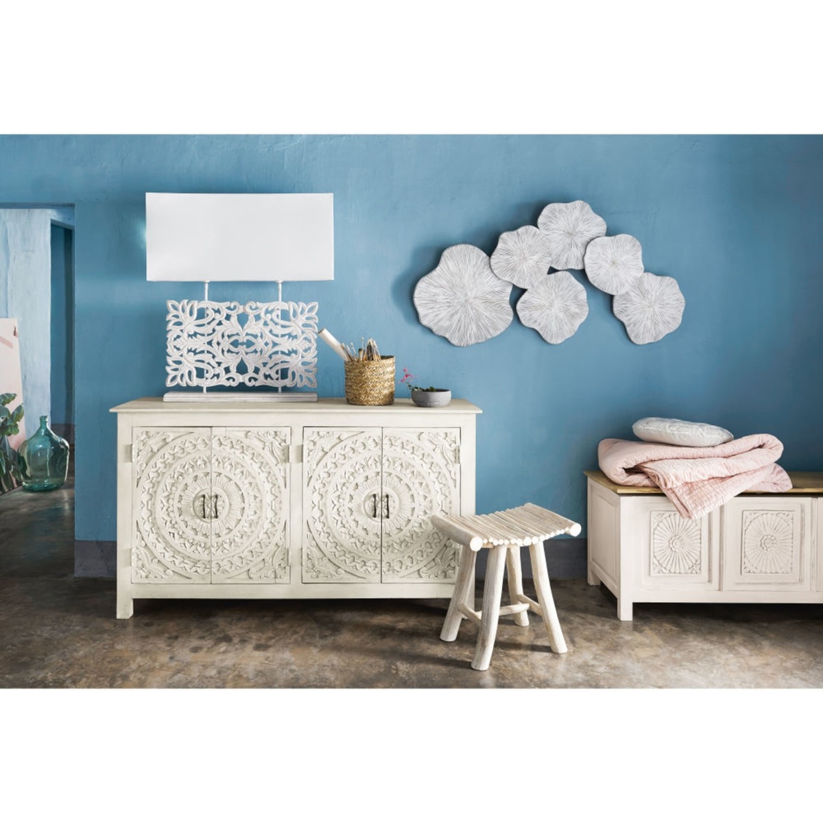 MANNAR - Carved White Solid Mango Wood 4-Door Sideboard – image 8