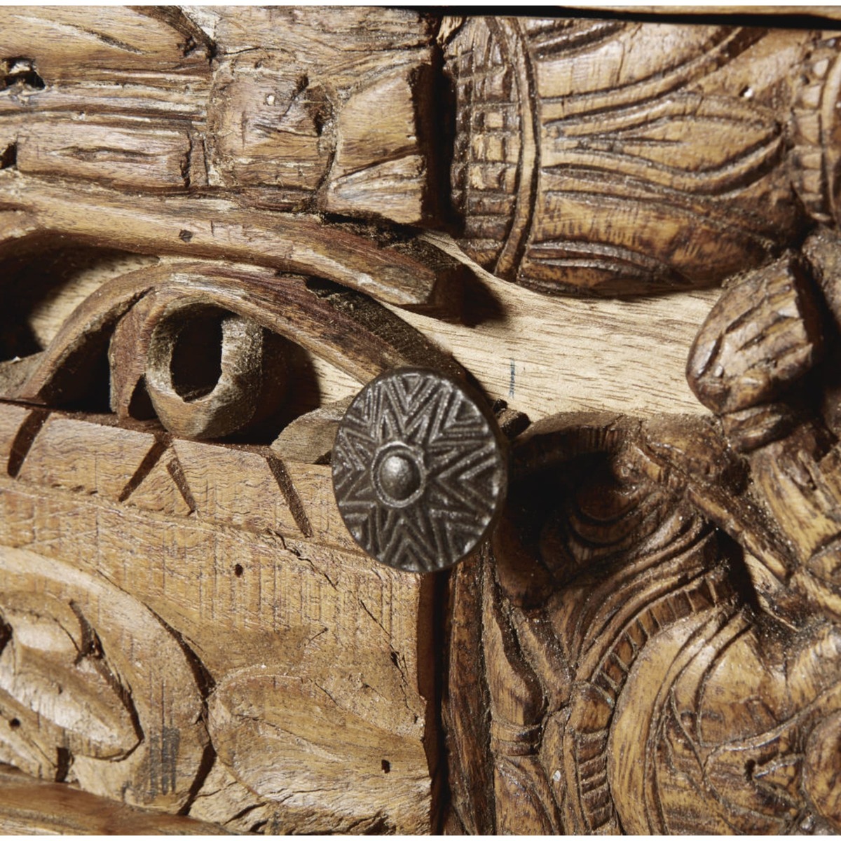Carved Solid Mango Wood 2-Door Cabinet Itza – image 5