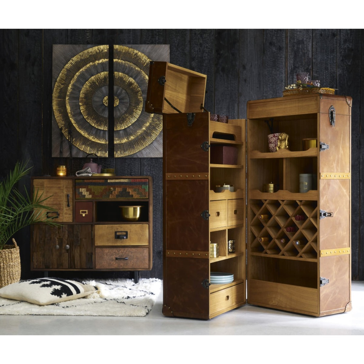 Mango wood storage cabinet with 2 Doors and 4 Drawers Kilim – image 5